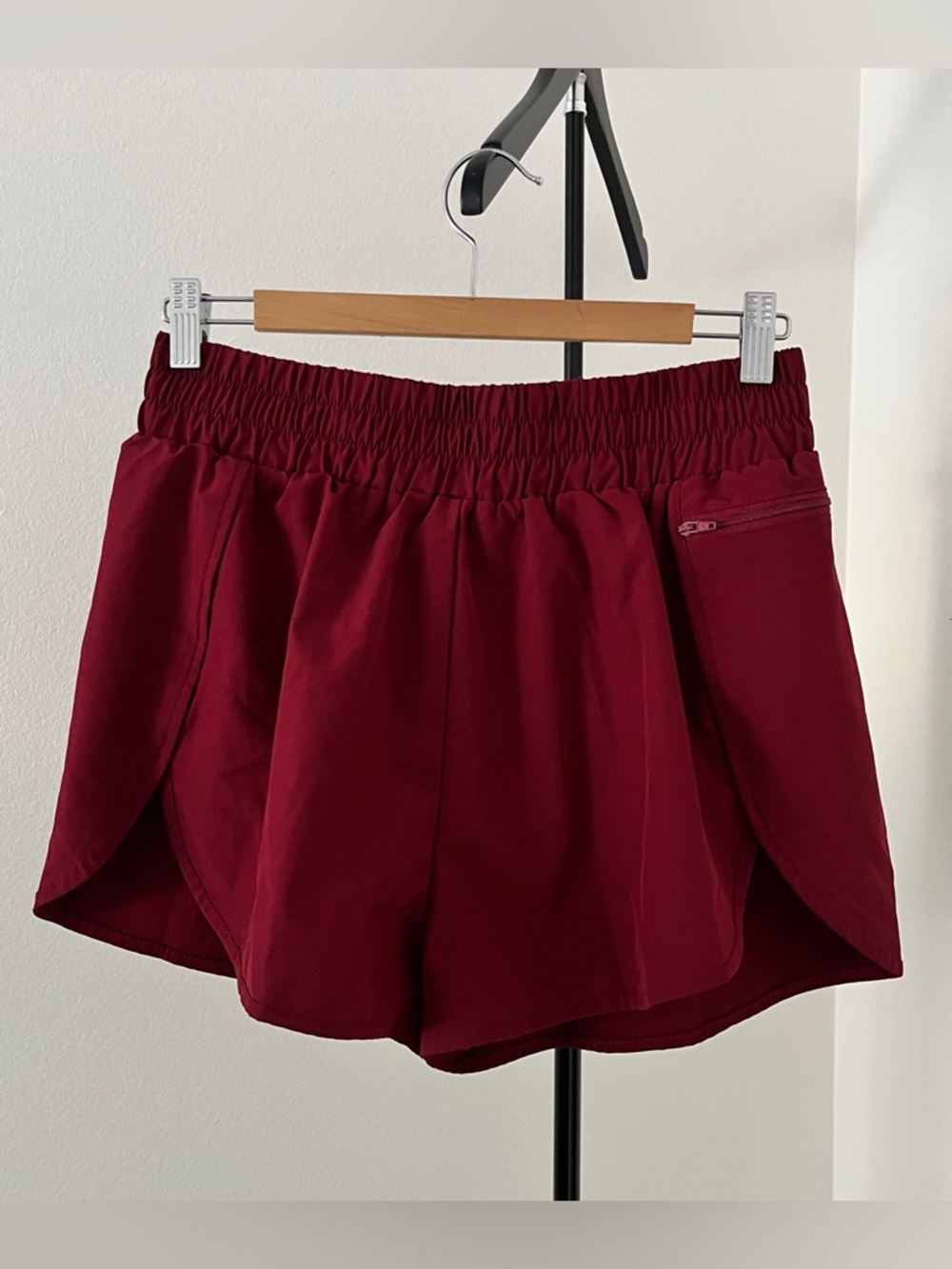 🏃♀️ NWOT! Blooming Jelly Burgundy Running Shorts | Quick-Dry + Lined | Large